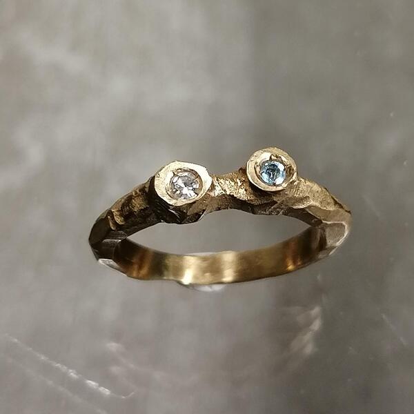 Anello Ere in bronzo con diamante e topazio azzurro