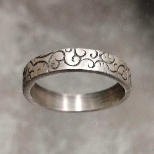 Anello Casanova in argento satinato e brunito