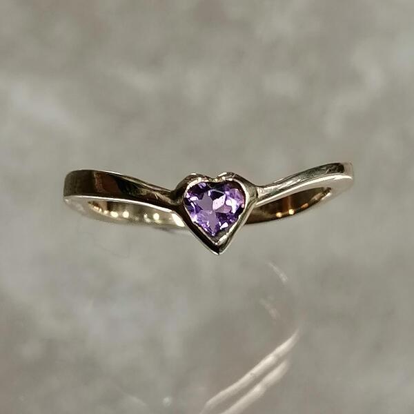 Anello artigianale Heart in bronzo e ametista