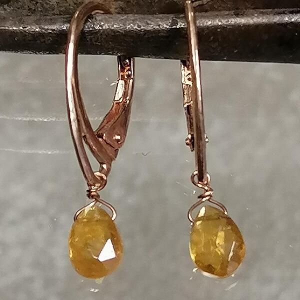 Orecchini Hele in argento rose con gocce di citrini
