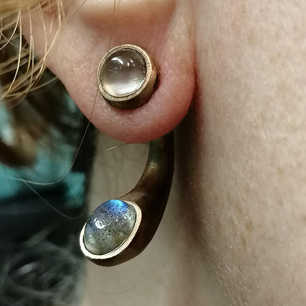 Orecchini Bea in bronzo con quarzo rosa e labradorite