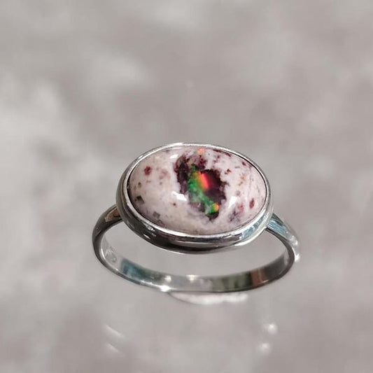 Anello Pride argento 925 con opale arcobaleno