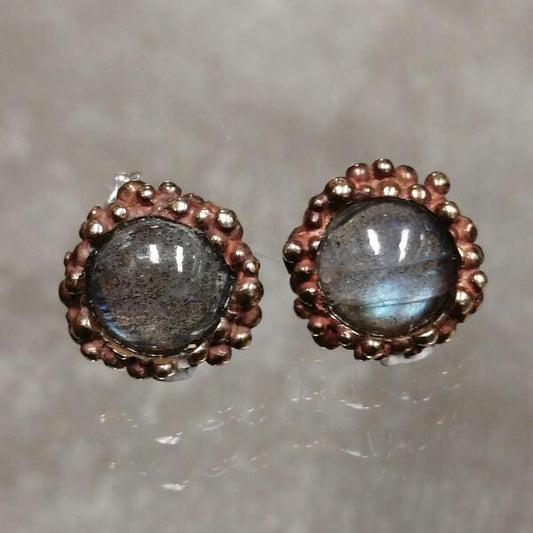 Orecchini Big Ball in bronzo e labradoriti a lobo