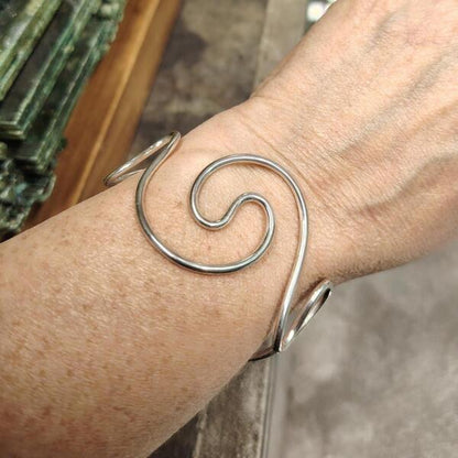 Bracciale artigianale in argento energia