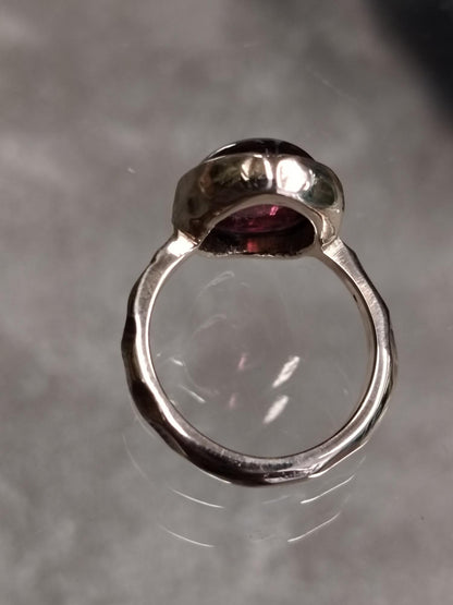 Anello donna artigianale Funny in bronzo e tormalina rosa
