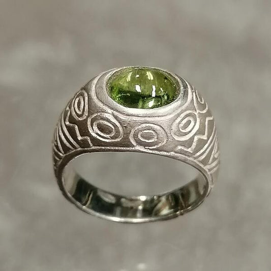 anello Cleo in argento 925 e peridoto