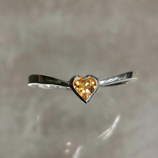 anello  donna artigianale Heart in argento e citrino