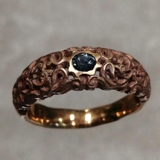 anello  Lucrezia in bronzo e zaffiro