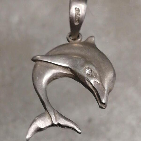 Ciondolo artigianale Delfino in argento 925 satinato e diamante