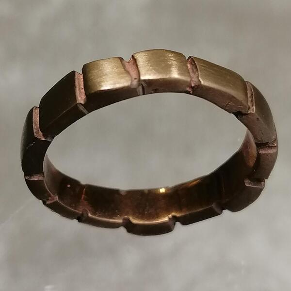 Anello artigianale Muretto in bronzo