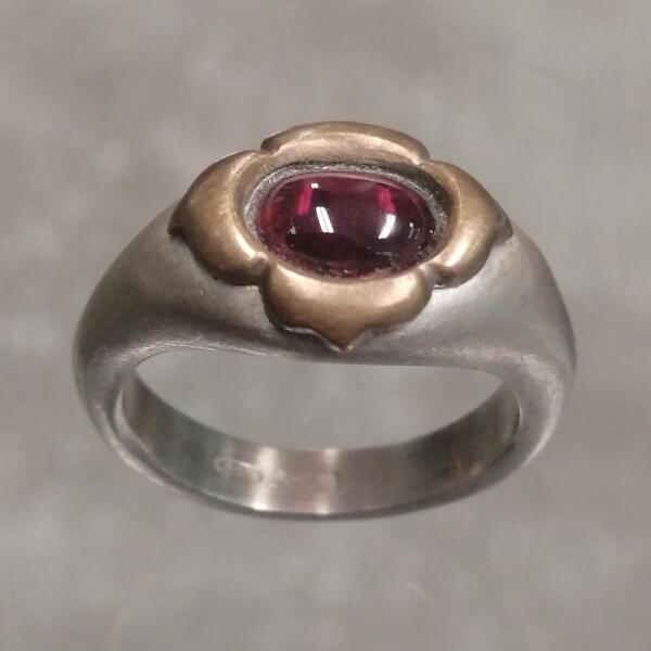 Anello Clarissa in argento bronzo e tormalina  rosa
