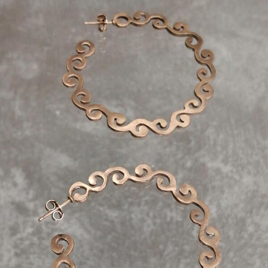 Orecchini cerchio Rinè in bronzo cm 4,5