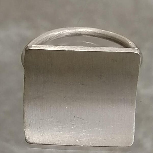Anello Quar in argento cm 2 x 1,8 misura 18