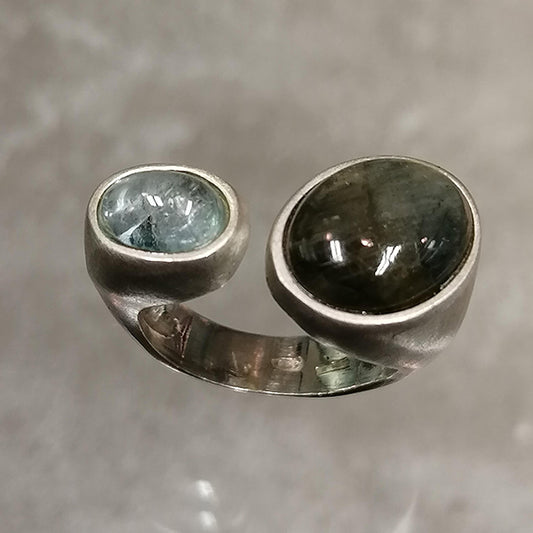 Anello Be Bop in argento satinato con acquamarina e labradorite