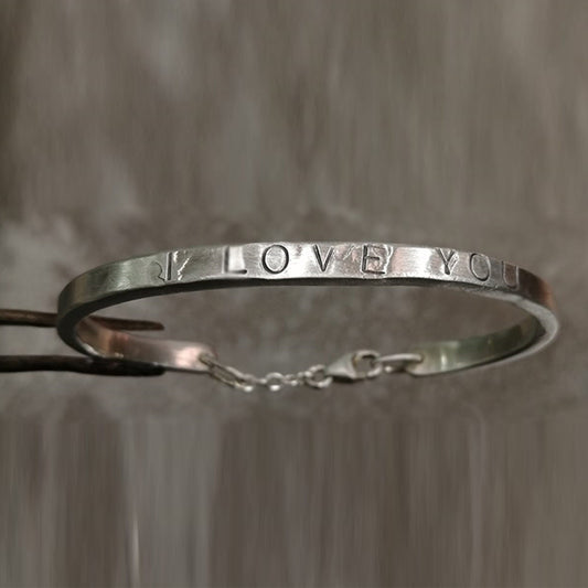 Bracciale I Love You uomo in argento satinato e martellato - personalizzabile