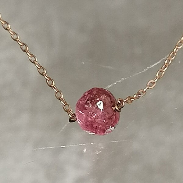 Girocollo Artigianale Rosina in argento 925 rosé con tormalina rosa.
